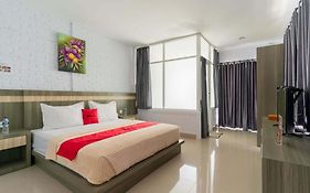 Reddoorz Plus @ Vantas Hotel Parbaba